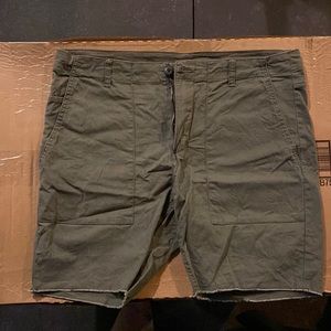 No Boundaries shorts stretch fit